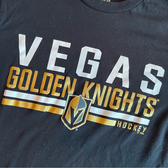 Las Vegas Golden Knights NHL Long Sleeve T-shirt Medium 38-40 Logo VGK Hockey - Picture 2 of 12